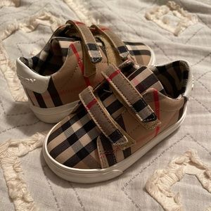 Burberry shoes